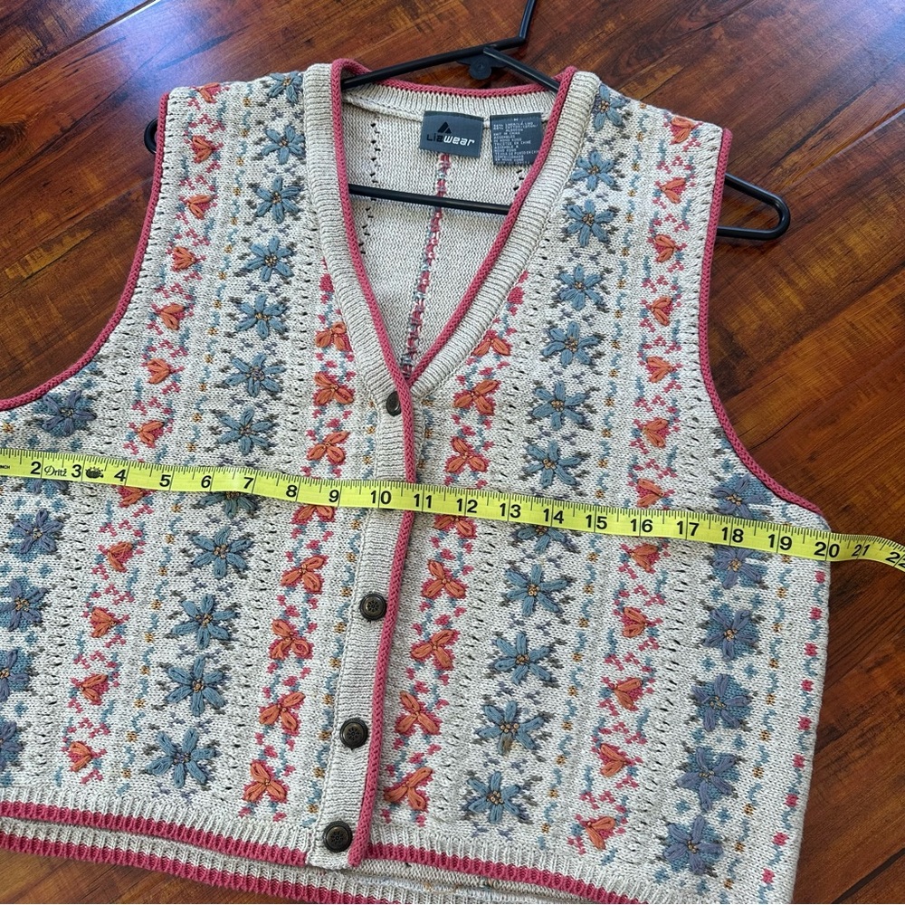 90s vintage Liz wear embroidered sweater vest - Picture 3 of 5